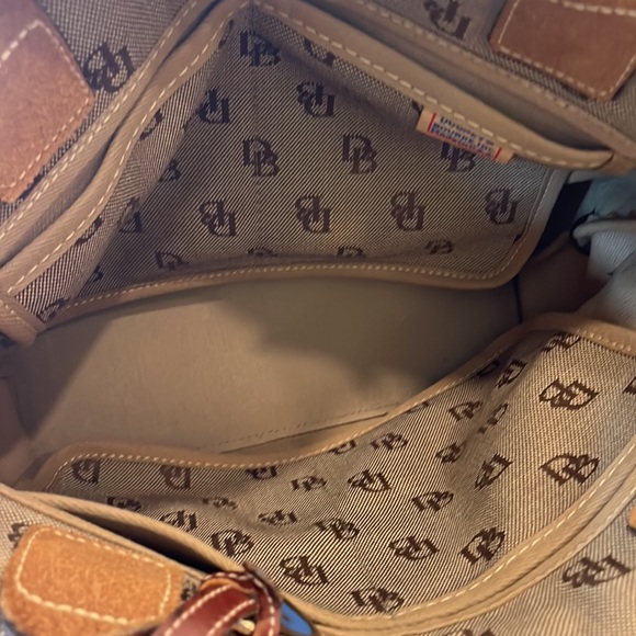 DOONEY & BOURKE Signature Tote - Picture 7 of 9